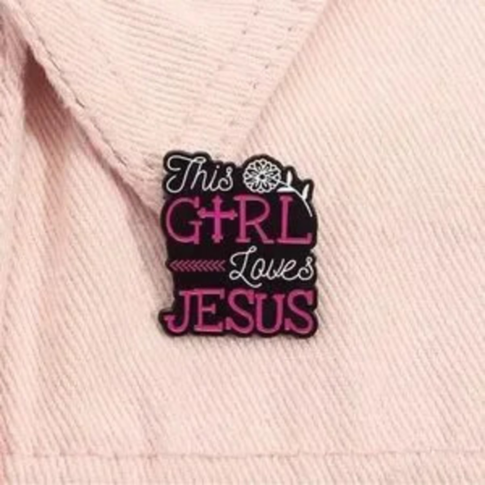 Pink pin 'This Girl Loves Jesus' Pin